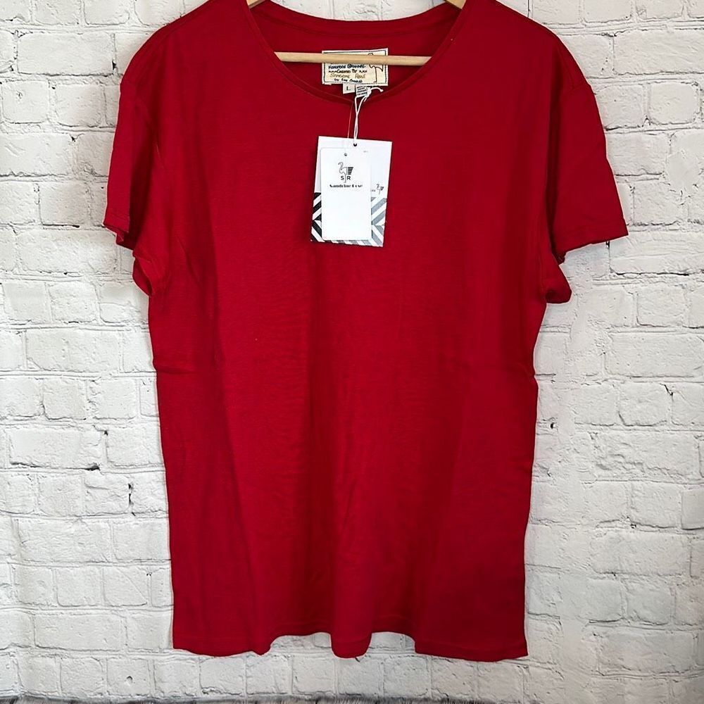 Sandrine Rose Women’s Red Short Sleeve‎ Tshirt size Large NEW